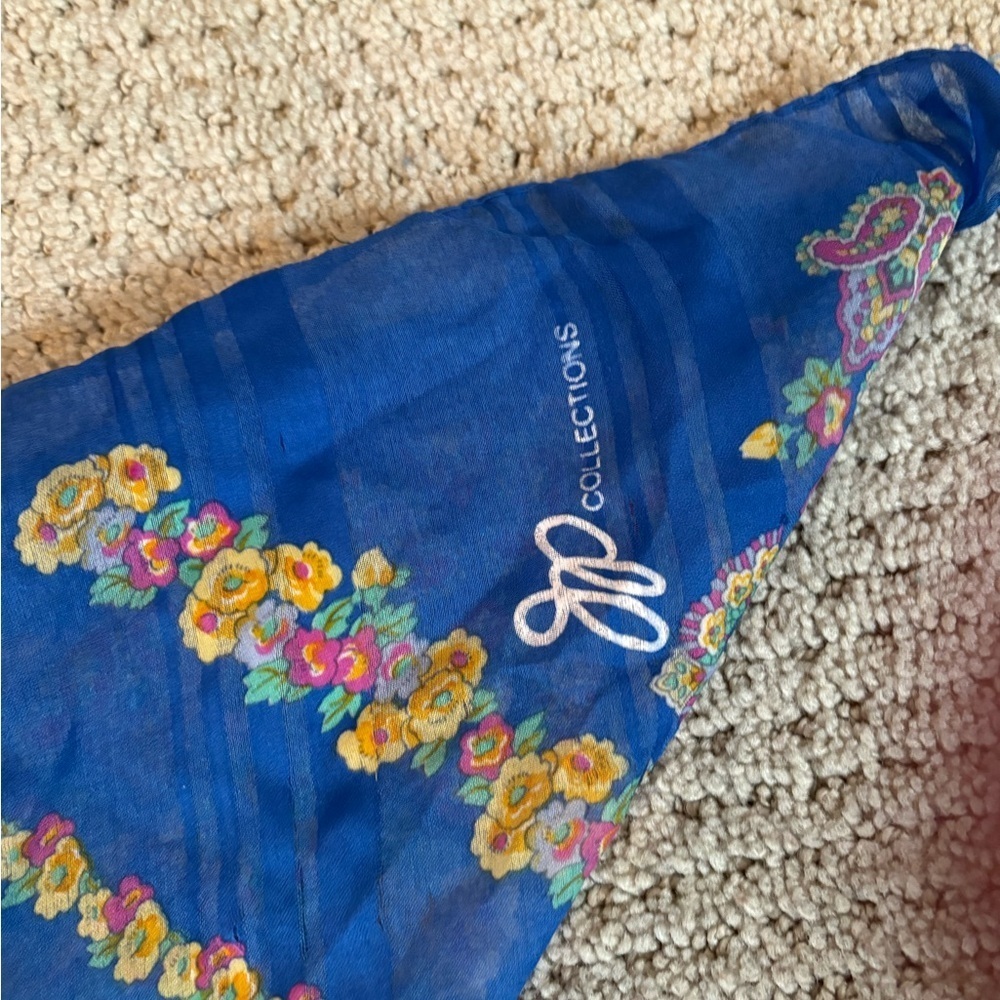 Vintage Blue Floral Scarf - Picture 2 of 2